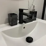 Nieaktualne Aparthotel 3*